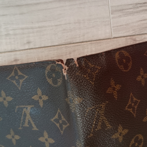 Louis Vuitton Monogram Bifold Wallet Men’s Authentic - Picture 4 of 16